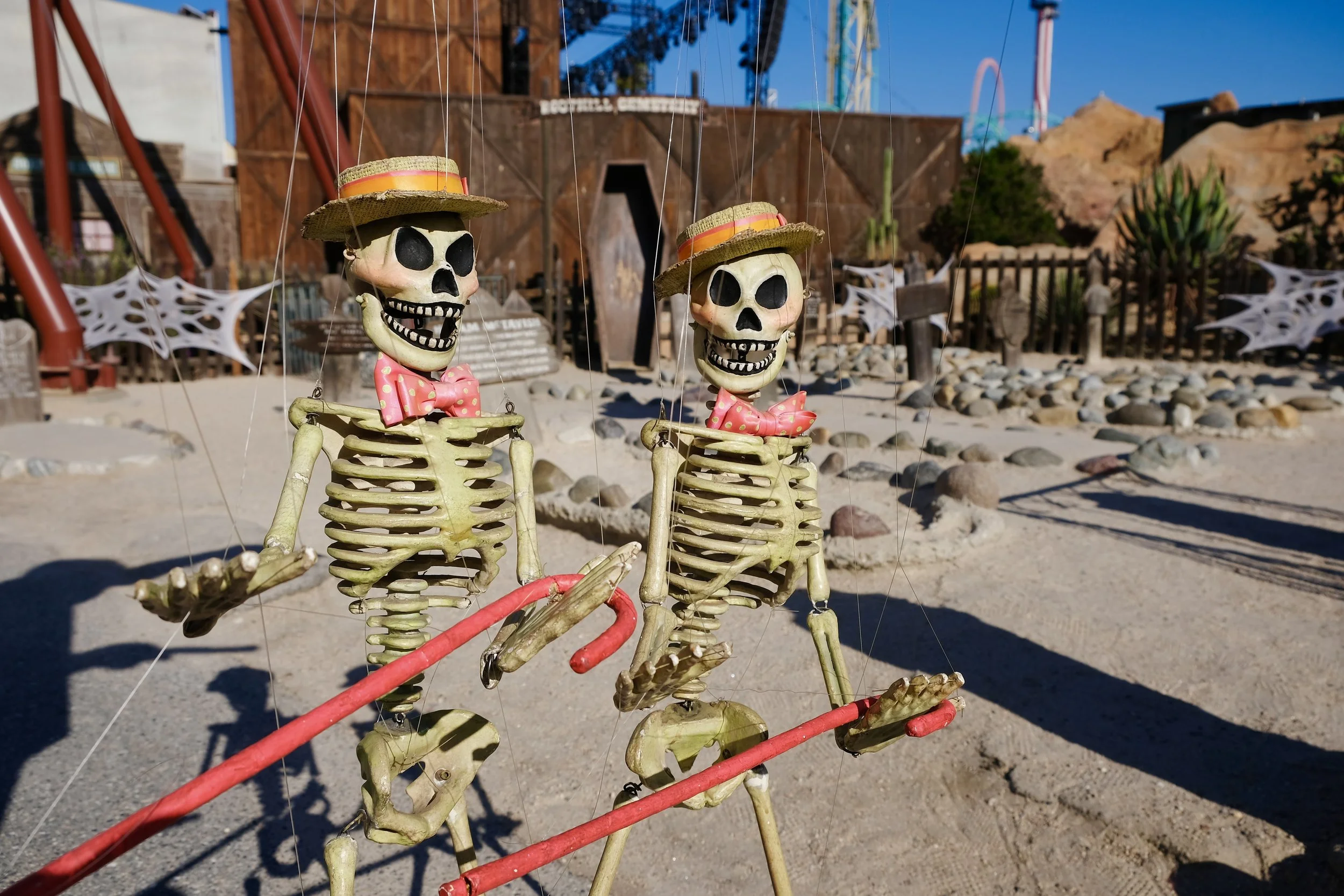 Hallowe'en Spooktacular at Knott's Berry Farm — Bob Baker